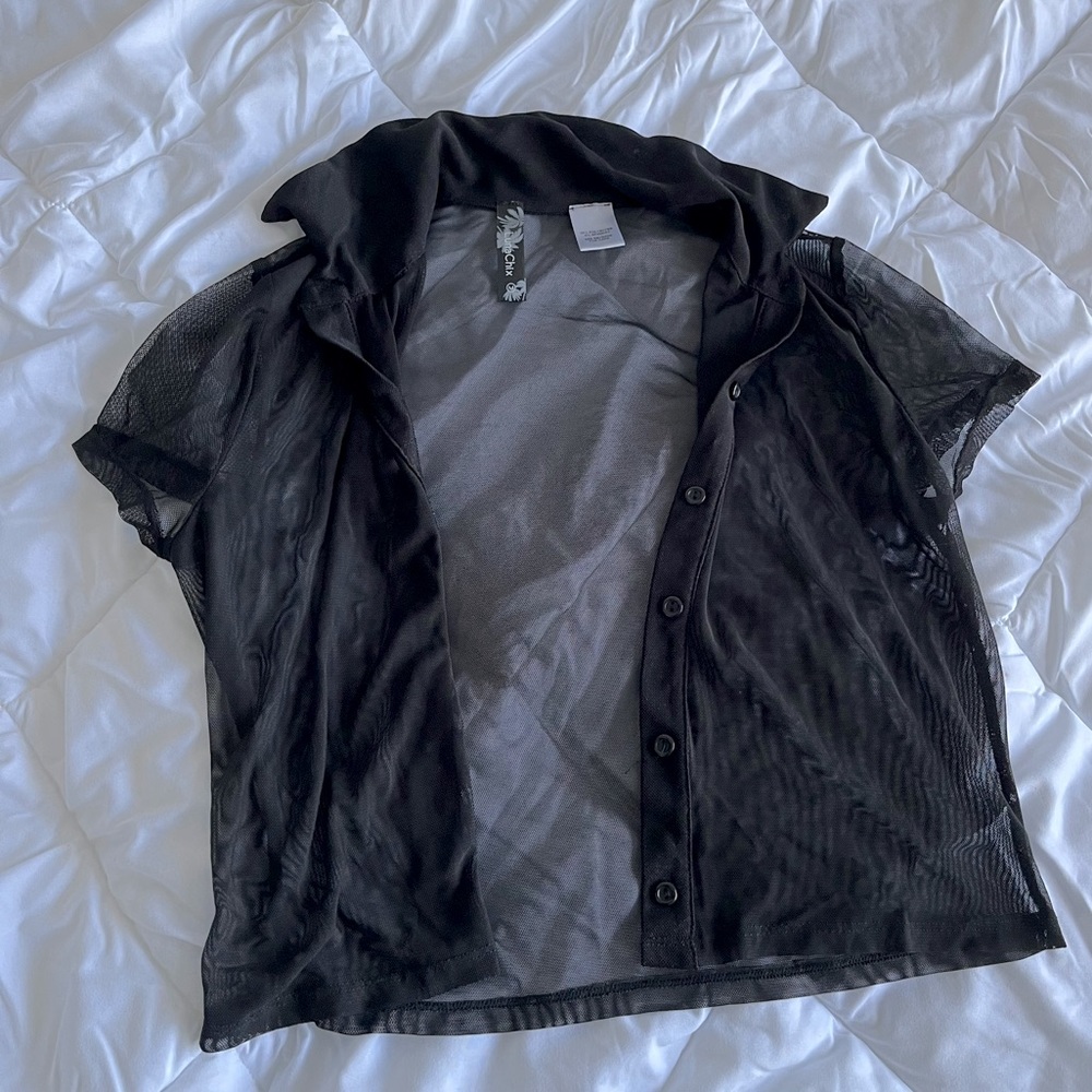 Sheer cropped button-up!!♥︎